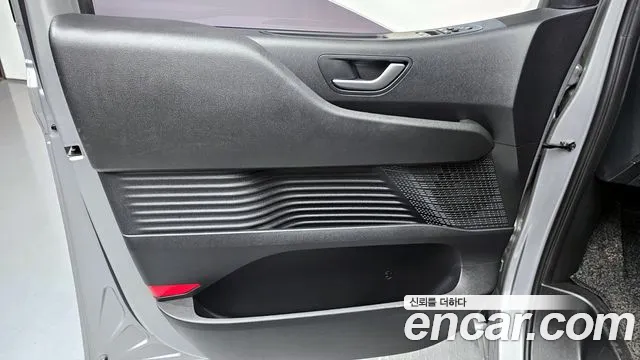 Hyundai Staria Staria L3.5 Tourer 11 мест — Фото автомобиля 22