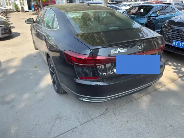 Volkswagen Passat — Фото автомобиля 7