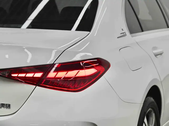 Mercedes-Benz C-Class — Фото автомобиля 10