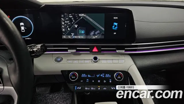 Hyundai AVANTE Avante (CN7) — Фото автомобиля 12