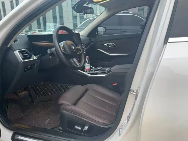 BMW 3 Series — Фото автомобиля 7