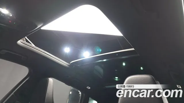 Audi Q6 e-tron — Фото автомобиля 19