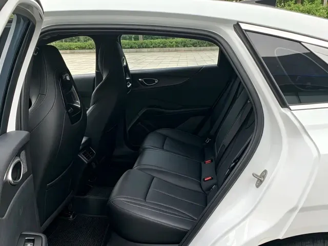 BYD Seal 06 — Фото автомобиля 14
