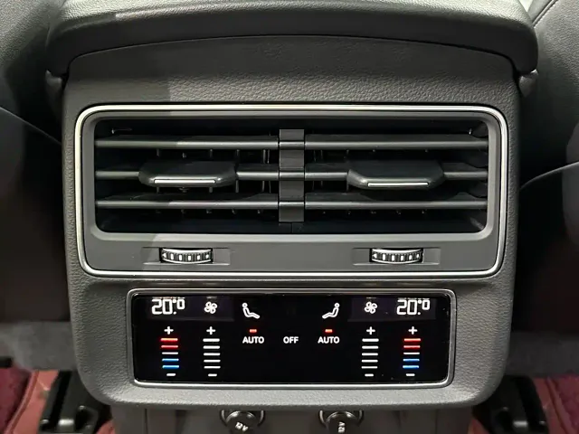 Audi Q7 — Фото автомобиля 27