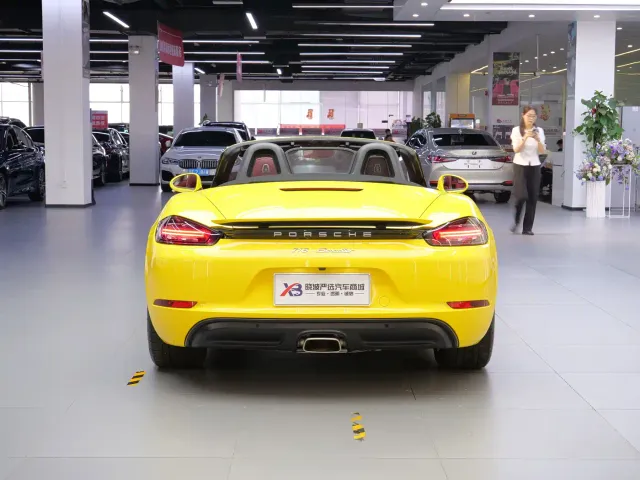 Porsche 718 — Фото автомобиля 2