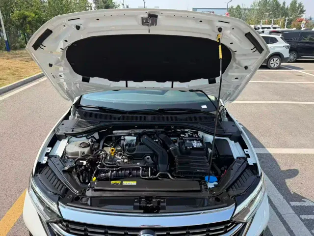 Volkswagen Sagitar — Фото автомобиля 12