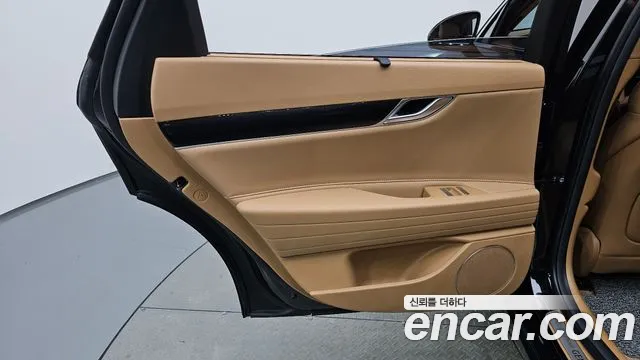 Genesis G80 RG3 — Фото автомобиля 14