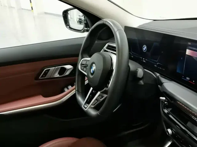 BMW 3 Series — Фото автомобиля 22