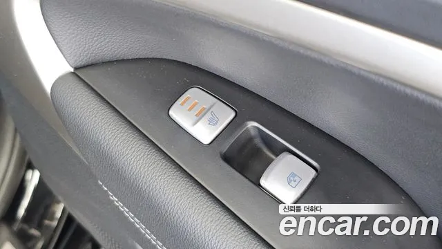 Genesis G70 — Фото автомобиля 18