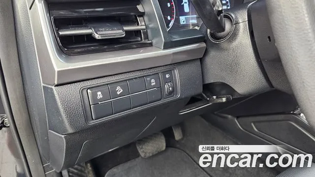 KG_Mobility_Ssangyong Rexton Новый Rexton Sport Khan Дизель 2.2 4WD — Фото автомобиля 22