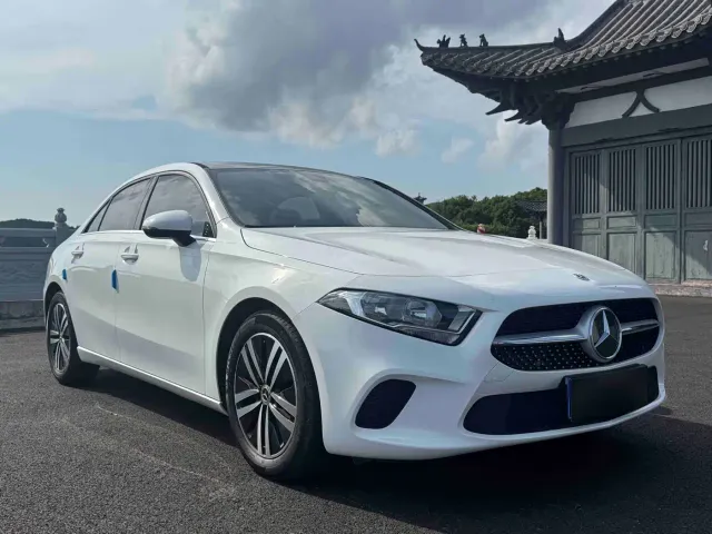 Mercedes-Benz A-Class — Фото автомобиля 3