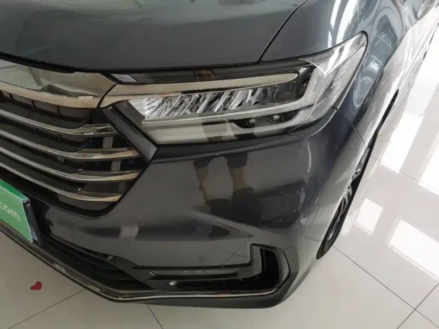 Honda Odyssey 2022 2.0L e:HEV Sharp Supreme Edition — Фото автомобиля 23