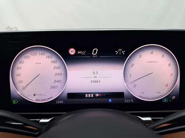 Mercedes-Benz S-Class — Фото автомобиля 13