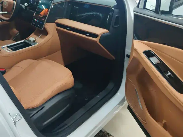 Geely Galaxy L7 — Фото автомобиля 8