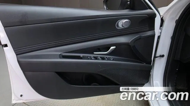 Hyundai Avante CN7 — Фото автомобиля 24