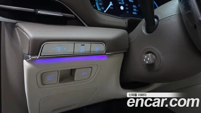 Genesis GV80 — Фото автомобиля 25