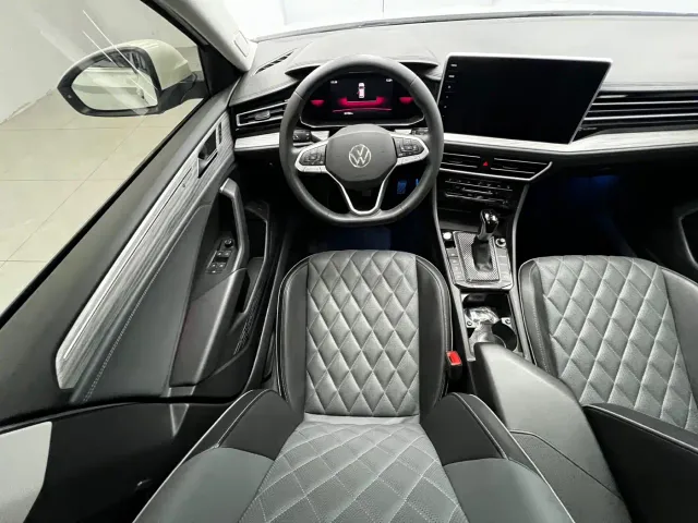 Volkswagen Sagitar — Фото автомобиля 10