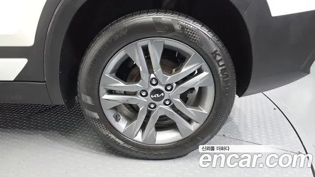 Kia Seltos — Фото автомобиля 5