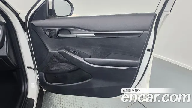 Kia Seltos New — Фото автомобиля 13