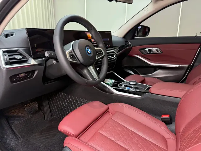BMW i3 — Фото автомобиля 13
