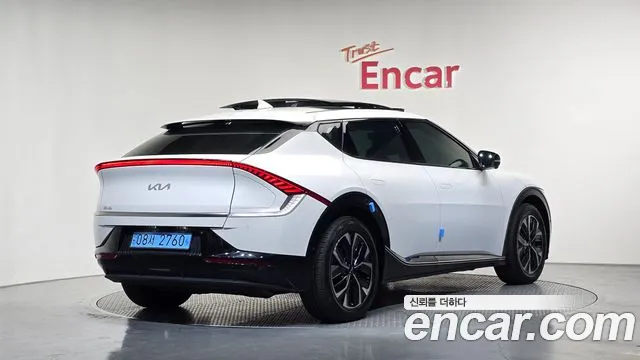 Kia EV6 — Фото автомобиля 2