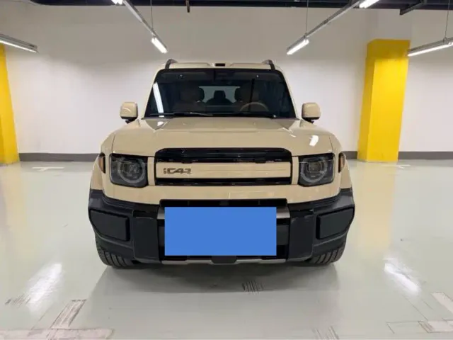 iCAR V27 — Фото автомобиля 2