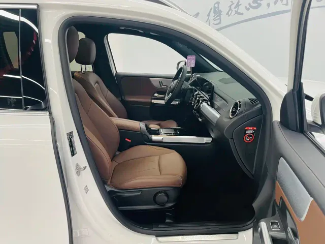 Mercedes-Benz GLB-Class — Фото автомобиля 13