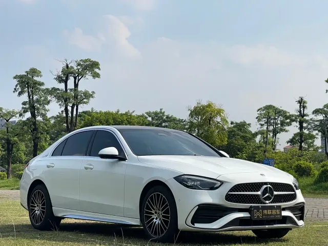Mercedes-Benz C-Class — Фото автомобиля 3
