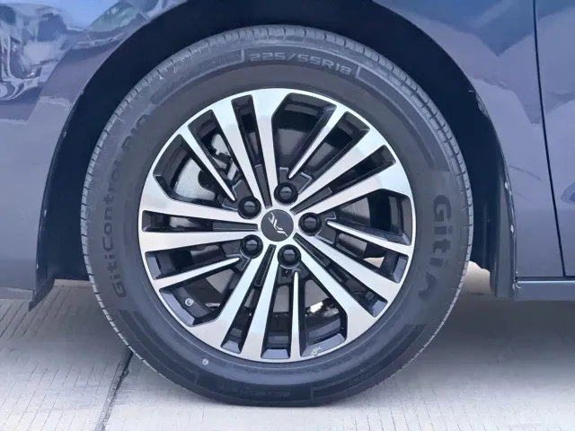 JAC Refine RF8 — Фото автомобиля 26