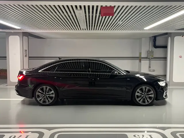 Audi A6L — Фото автомобиля 25