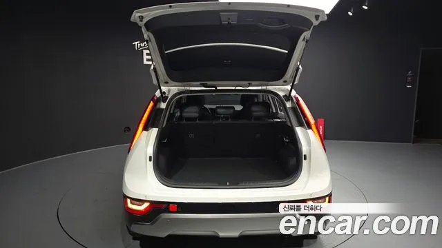 Kia Niro The All New — Фото автомобиля 26