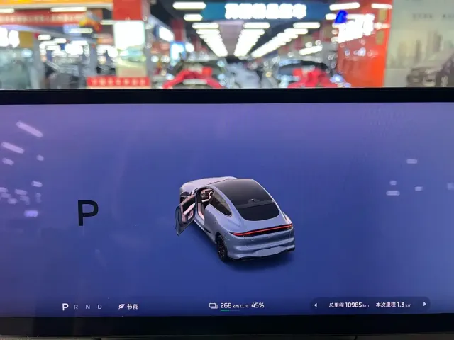 IM Motors LS6 — Фото автомобиля 11
