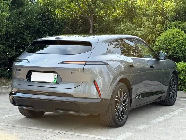 Avatr 07 — Фото автомобиля 5