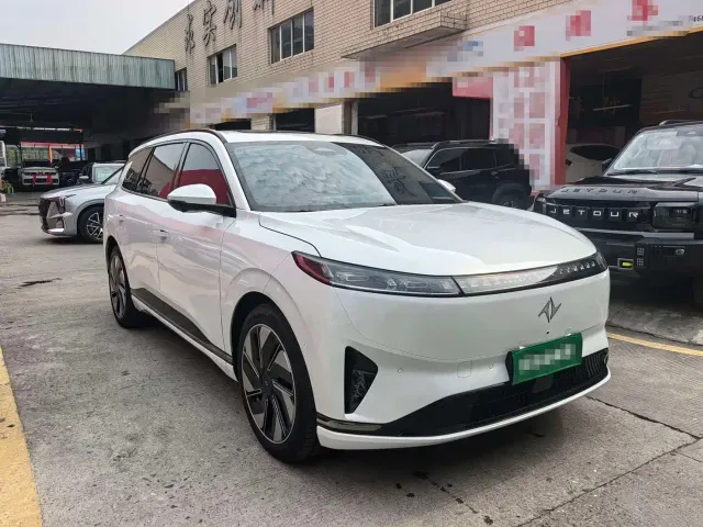 Dongfeng eπ 008 — Фото автомобиля 3