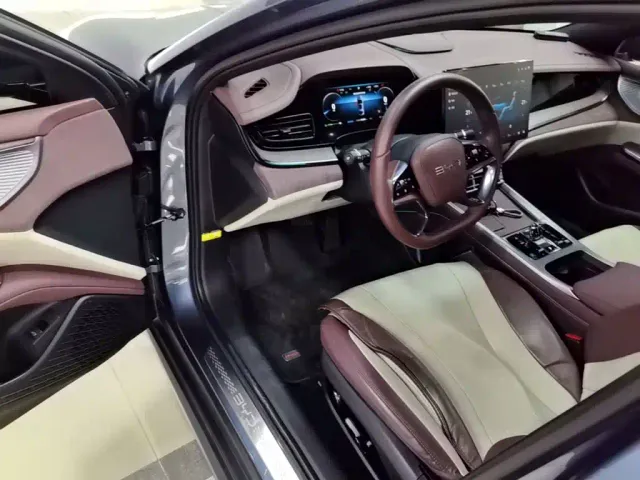 BYD Seal — Фото автомобиля 15