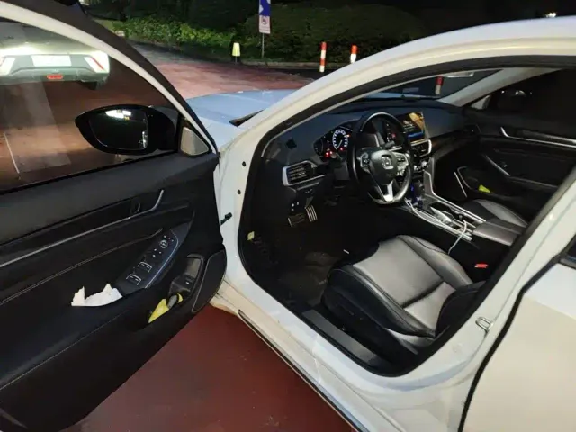Honda Accord — Фото автомобиля 13