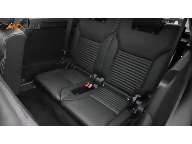 Land Rover Discovery — Фото автомобиля 9