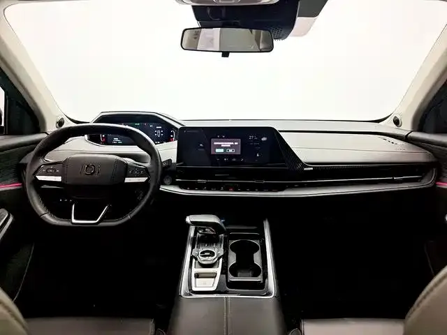 Changan Qiyuan Q05 — Фото автомобиля 9