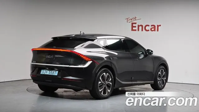 Kia EV6 — Фото автомобиля 2