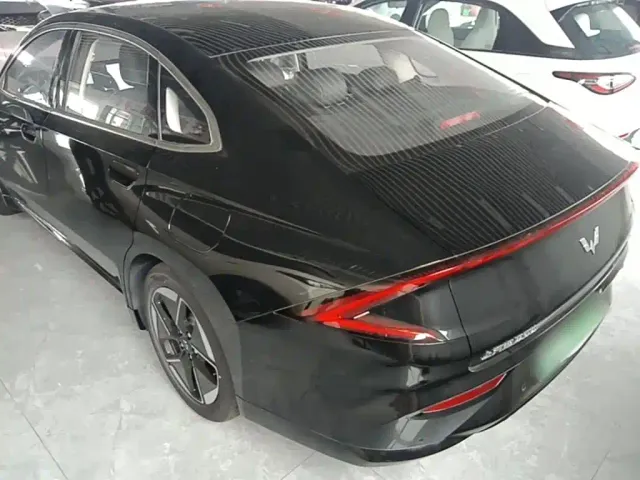 Wuling Starlight — Фото автомобиля 4