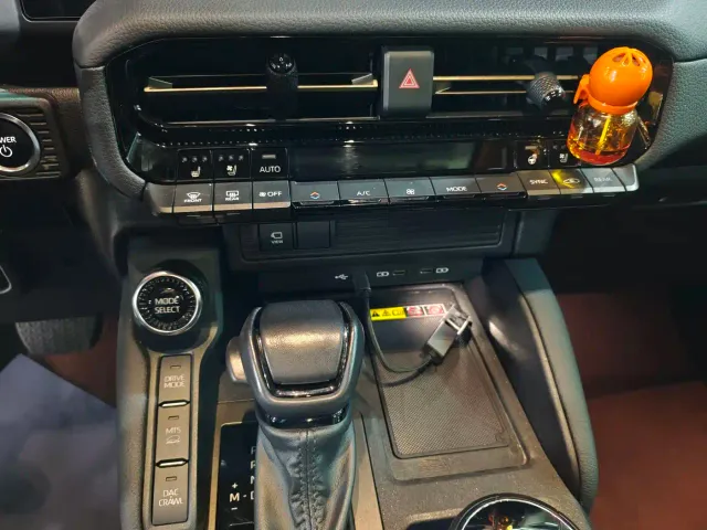 Toyota Prado — Фото автомобиля 7