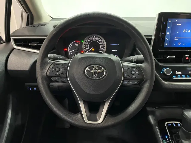 Toyota Corolla — Фото автомобиля 4