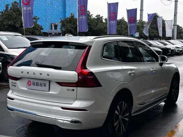 Volvo XC60 — Фото автомобиля 7