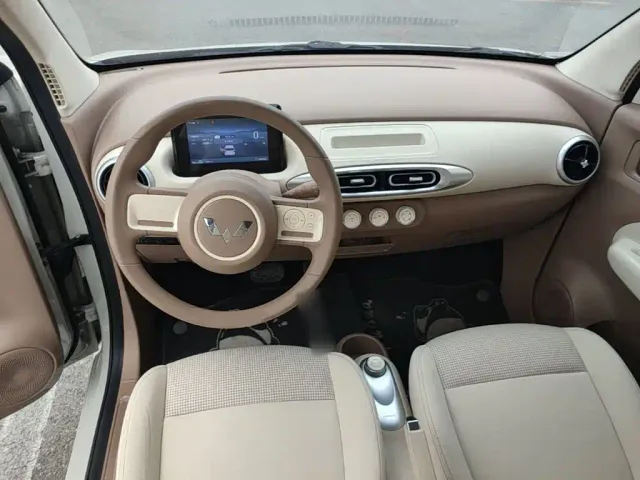 Wuling Hongguang Mini EV — Фото автомобиля 9