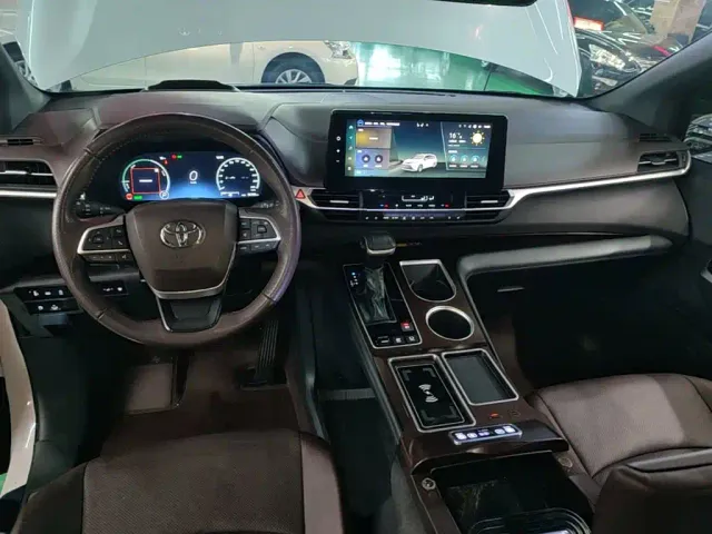 Toyota Granvia — Фото автомобиля 9