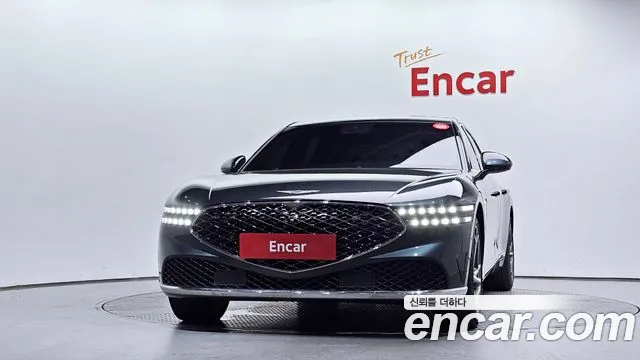 Genesis G90 Бензин 3.5 турбо AWD — Фото автомобиля 3