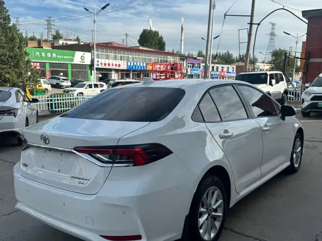 Toyota Corolla — Фото автомобиля 6