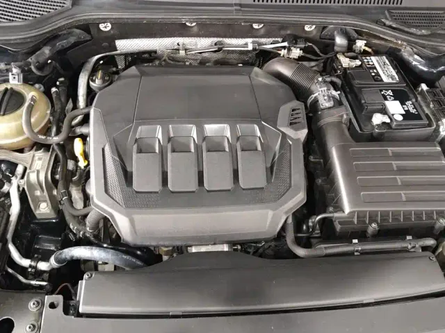 Volkswagen Passat — Фото автомобиля 10
