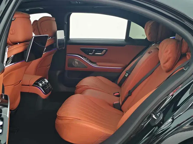 Mercedes-Benz S-Class — Фото автомобиля 9