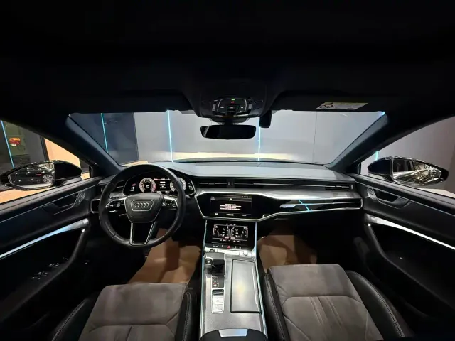 Audi A6L — Фото автомобиля 10